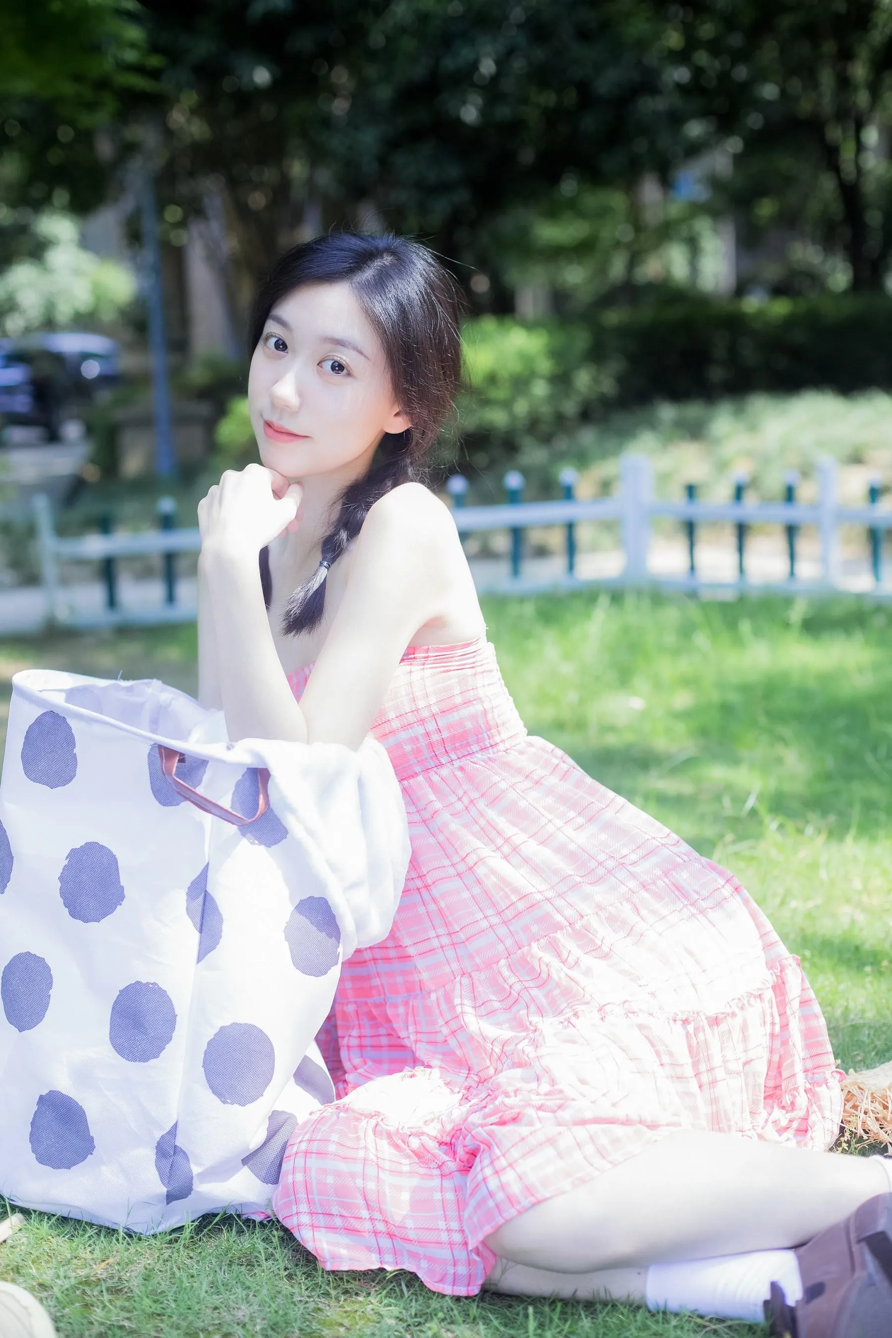 [YITUYU艺图语]2022.07.19 今日天气晴 饲猫少女- [42P]插图1